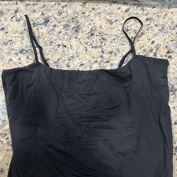 SKIMS FITS EVERYBODY CAMI BODYSUIT NEVER WORN SIZE 2X ONYX BLACK - Picture 4 of 7